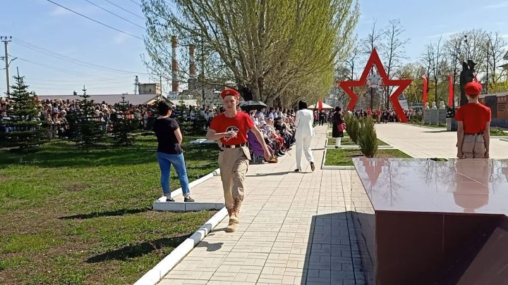 Юнармейцы приняли участие в праздничных мероприятиях 9 мая