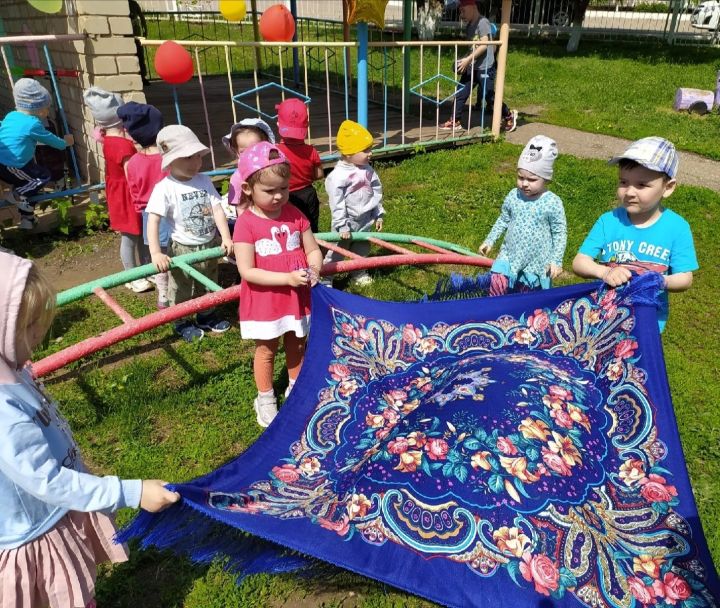 В детском саду N 3 уже стало многолетней традицией проведение фольклорного праздника «Сабантуй»