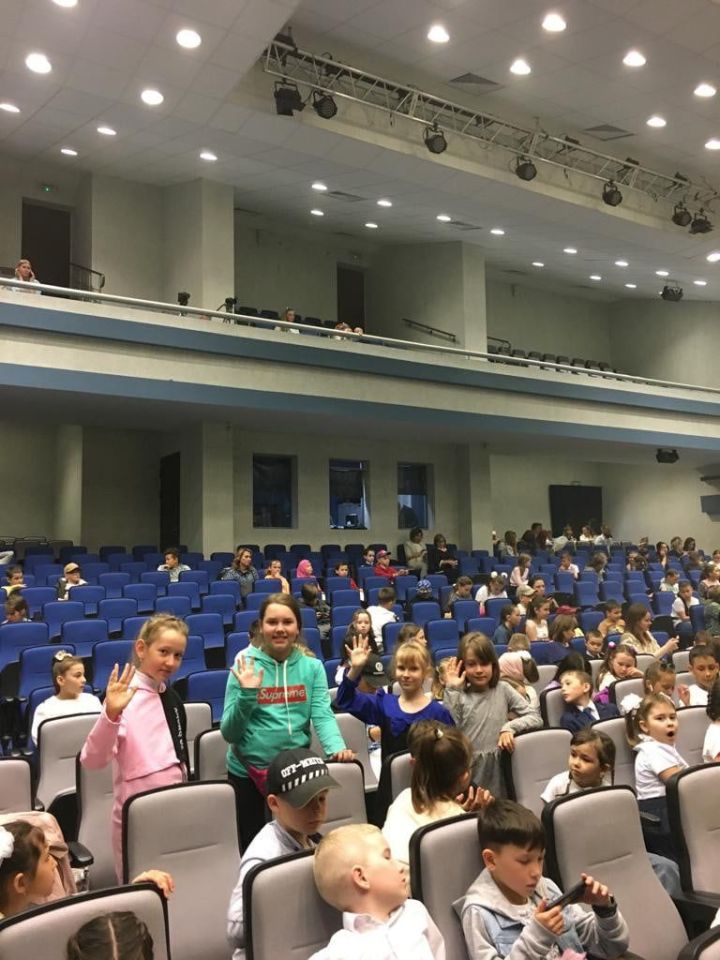 Учащиеся гимназии 1 июня посетили театр "Экият" в городе Казани