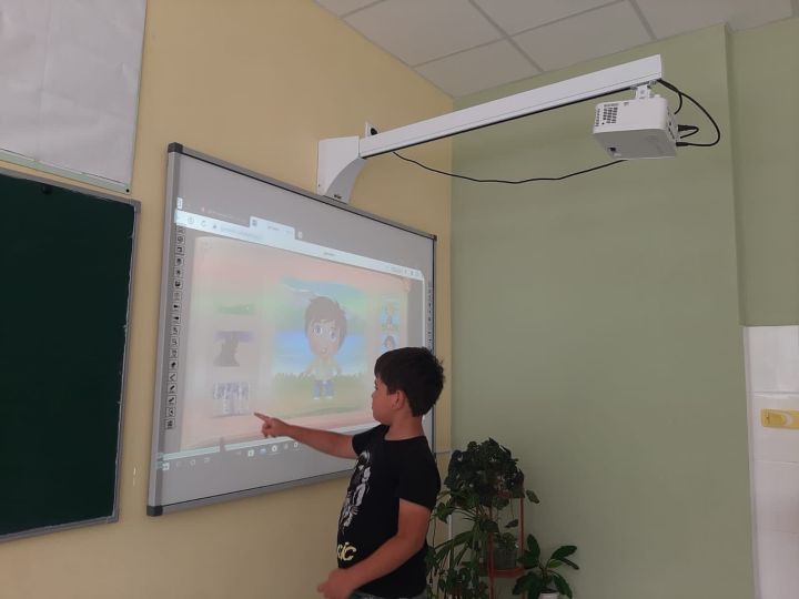 Ребята пришкольного лагеря "Светлячок" изучили цифровые технологии