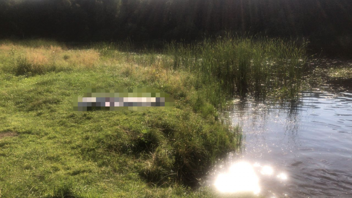 В озере Зеркальное в Казани нашли тело мужчины