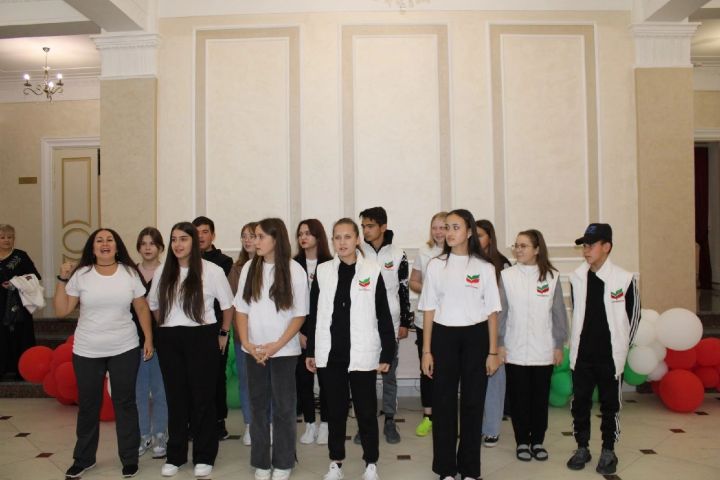 В поселке Карабаш Бугульминского района прошел очередной слет волонтеров благотворительного фонда поддержки социальных и молодежных инициатив «БлагоДарение»