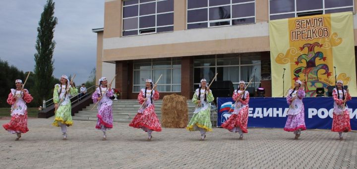 В селе Ермекеево РБ прошёл Межрегиональный фестиваль народов Икского региона «Земля Предков»