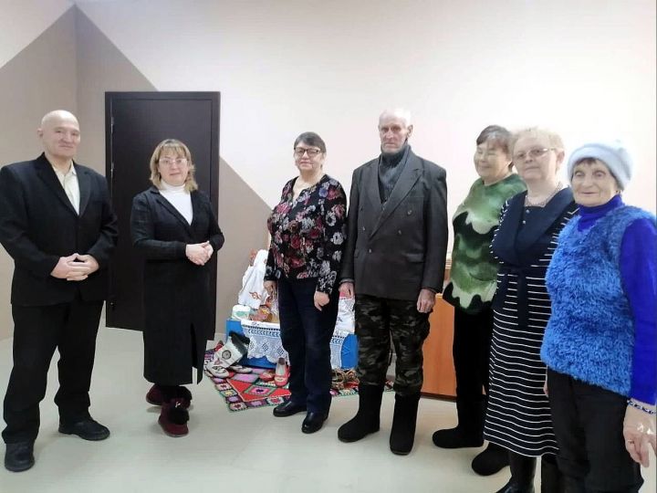 Архивный отдел посетили члены общества инвалидов района
