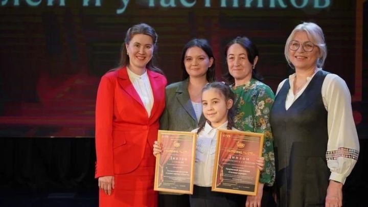 Школьный театр Ютазинского района отметили на фестивале театрального творчества в Казани