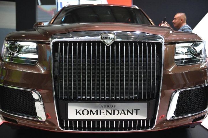 Увеличен перечень российских автомобилей для служебного пользования чиновниками