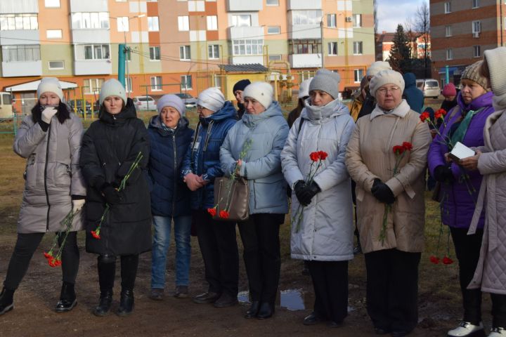 Он служил главным корабельным старшиной