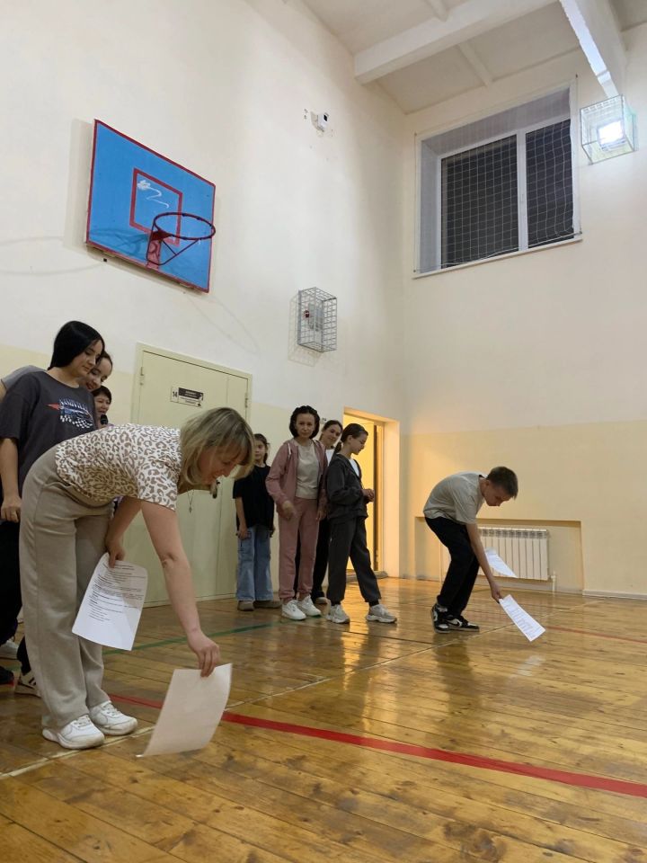 В рамках Года семьи в Дым-Тамакской школе состоялось спортивное мероприятие под названием «Мама, папа, я – спортивная семья»