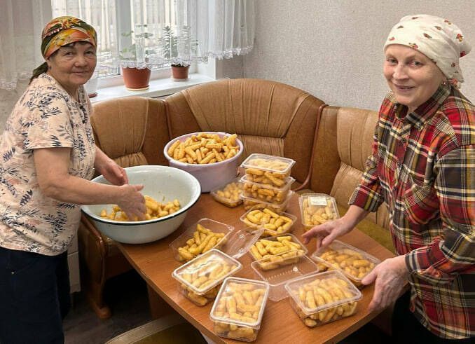 Волонтеры из Бавлов и Башкортостана подготовили для солдат-сирот «вкусные» посылки