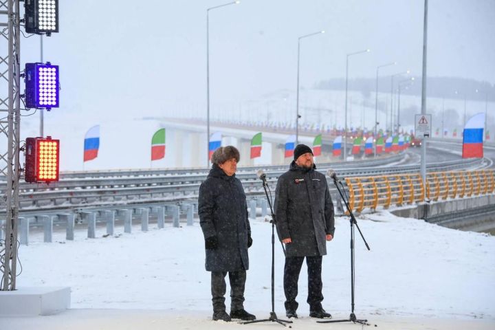 Церемония открытия объектов дорожной и транспортной инфраструктуры РФ с участием (по ВКС) Владимира Путина