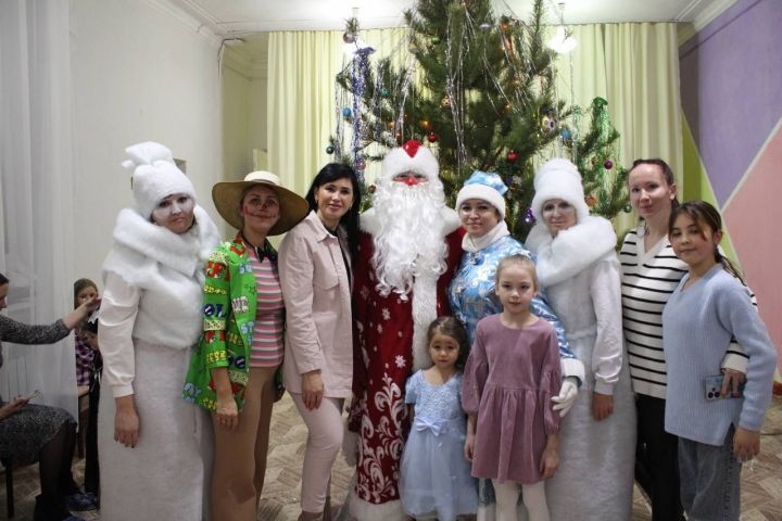 В центре детского творчества прошёл грандиозный спектакль, вдохновлённый советским мультфильмом «Снегурята»