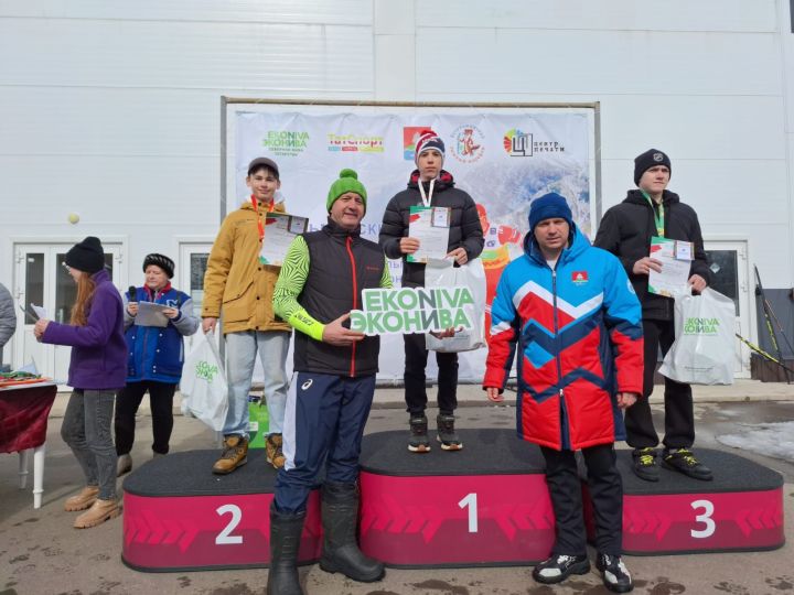Искандер Латыпов - абсолютный чемпион по лыжным гонкам этого сезоне