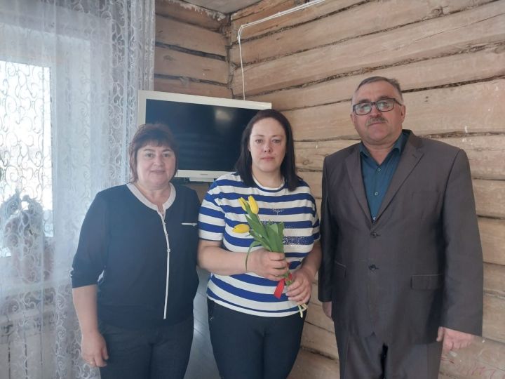В сельских поселениях Ютазинского района поздравили матерей и жён мобилизованных участников СВО