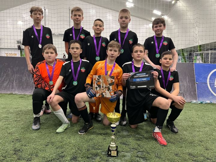 Футбольная команда «Апсалямово» завоевала золото на турнире «DEVON CUP»
