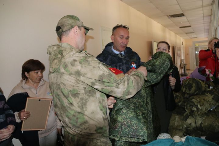 СВОих всегда поддержат ютазинцы