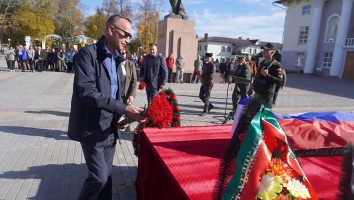 Уроженцев Ютазинского района проводили в последний путь как героев