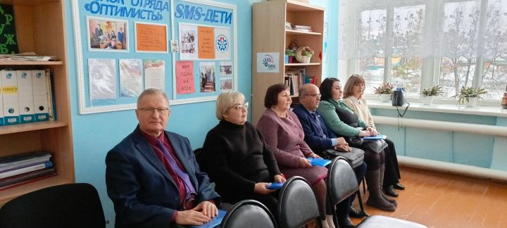 Первый семинар директоров 2025 года получил символичное название «Патриотическое воспитание школьников»