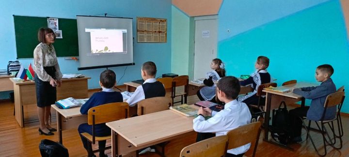 Первый семинар директоров 2025 года получил символичное название «Патриотическое воспитание школьников»