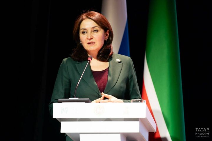 Лейла Фазлеева выступила с призывом развивать подготовку волонтеров с юных лет