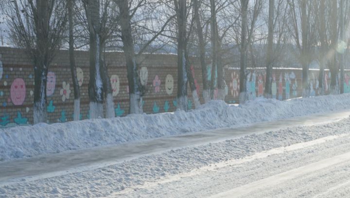 В новогоднюю ночь Ютазинский район основательно засыпало снегом