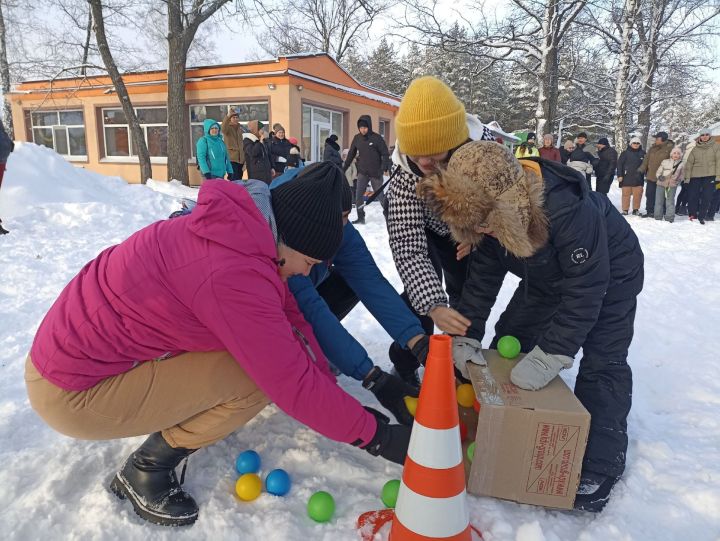 Сегодня в «Дубравушке» состоялось яркое мероприятие «Зимние забавы»