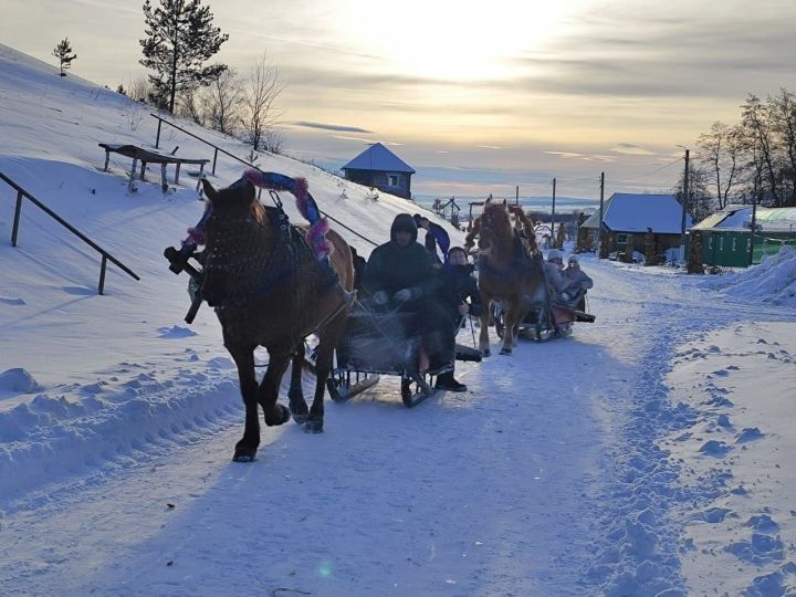 Уруссинские гимназисты посетили этнографический комплекс «Бабай Утары» в Туймазинском районе