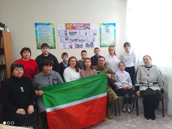 В Каракашлинской сельской библиотеке состоялась встреча с участником специальной военной операции