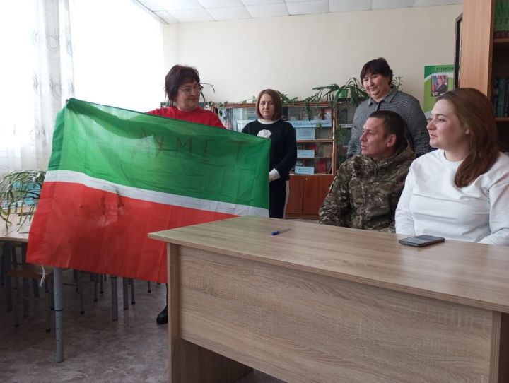 В Каракашлинской сельской библиотеке состоялась встреча с участником специальной военной операции