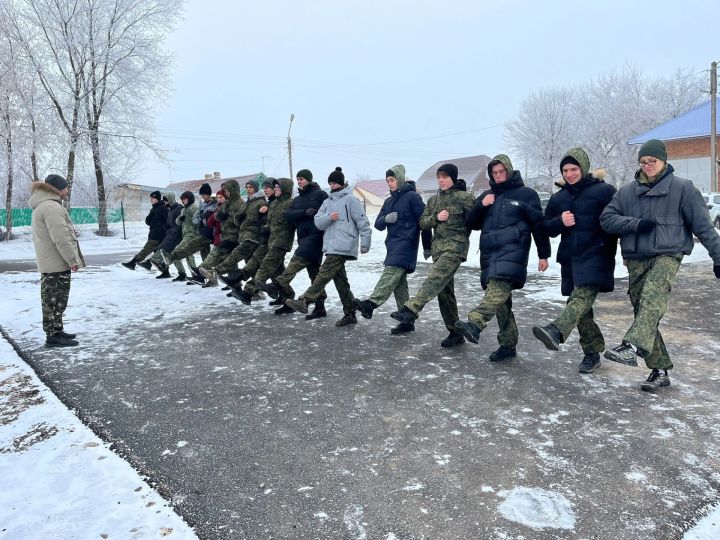 Ученики гимназии осваивают уроки истинного патриотизма!