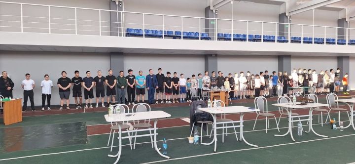 Открытый турнир по гиревому спорту в Ютазинском районе: чествование героев СВО