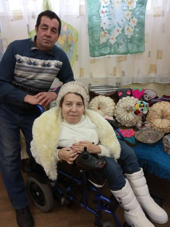 За спицы взялись даже мужчины