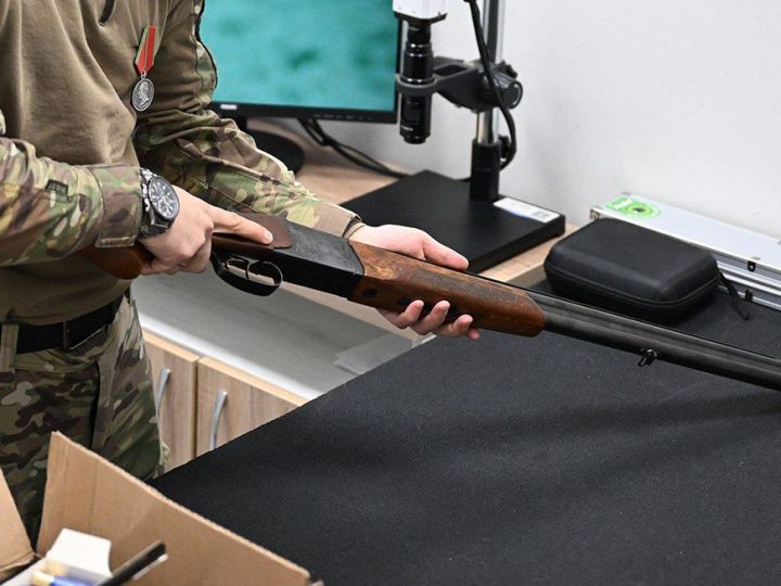 Более тысячи единиц охотничьего оружия передали жители Татарстана для нужд участников СВО