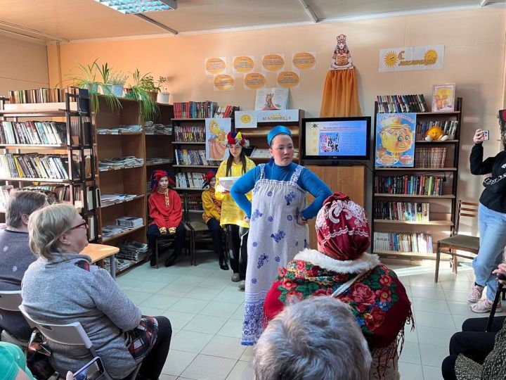 Волшебная Масленица в библиотеке: сказочное представление «В некотором царстве...»