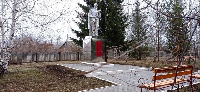 Субботник у мемориала Победы: сохраним память вместе!
