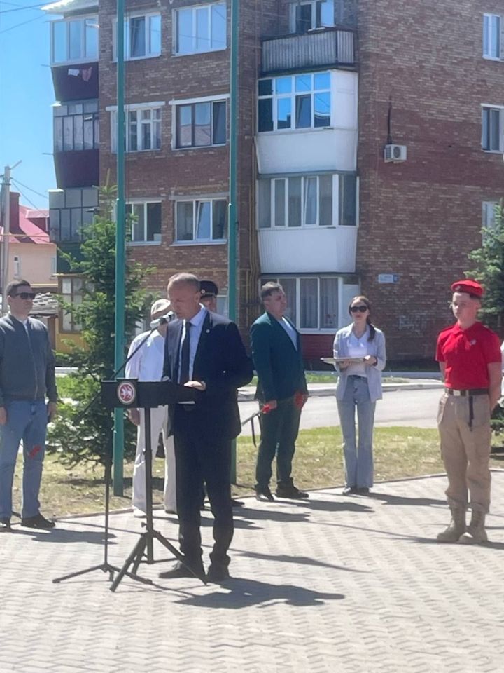 Ютазинцы собрались на митинг ко Дню пограничника