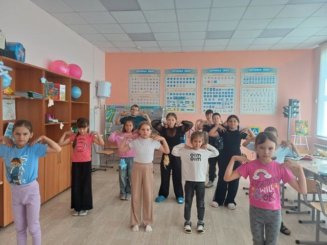 День приключений и королевского великолепия в пришкольном лагере