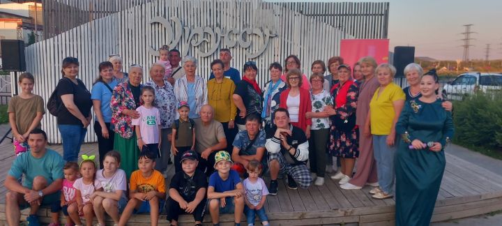 «Активное долголетие» в парке «Семейный»: праздник души и творчества