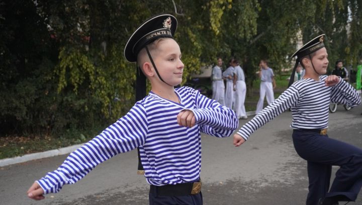 На улице Маршала Жукова отметили Праздник дружбы и добрососедства