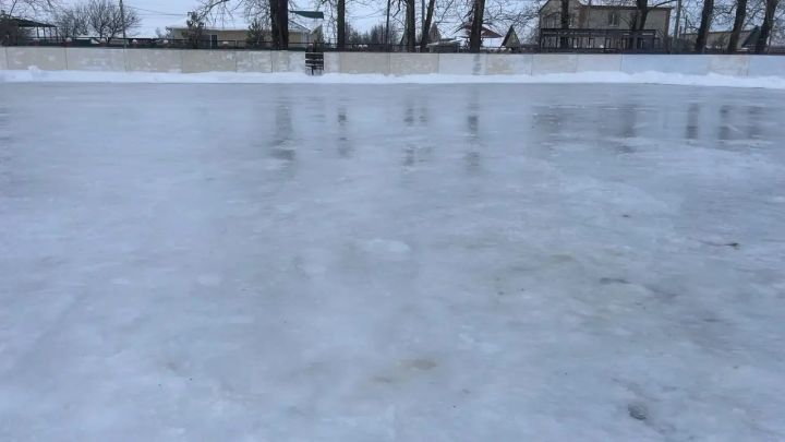 Каток возле ЦДТ закрыт!