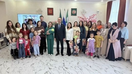 День беременных отметили в Районном Доме Культуры»