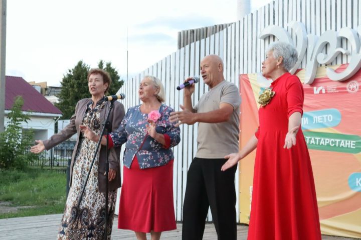 В парке «Семейный» состоялся концерт в рамках проекта «Активное долголетие»