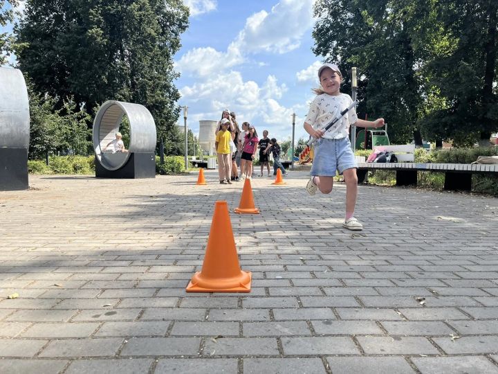 Учат безопасности весело: библиотекари провели игровой марафон по ПДД