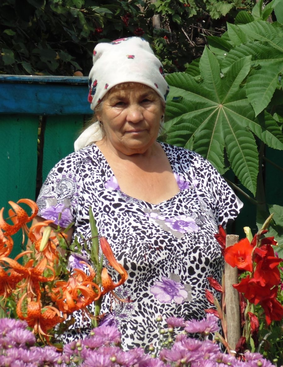 От чистого сердца поздравляем Расиху Сайфулловну Гарифуллину, проживающую в деревне Каркале, с 70-летним юбилеем