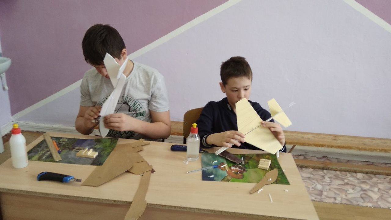 Сегодня на базе Центра детского творчества прошел районный конкурс профессионального мастерства "Золотые ручки".