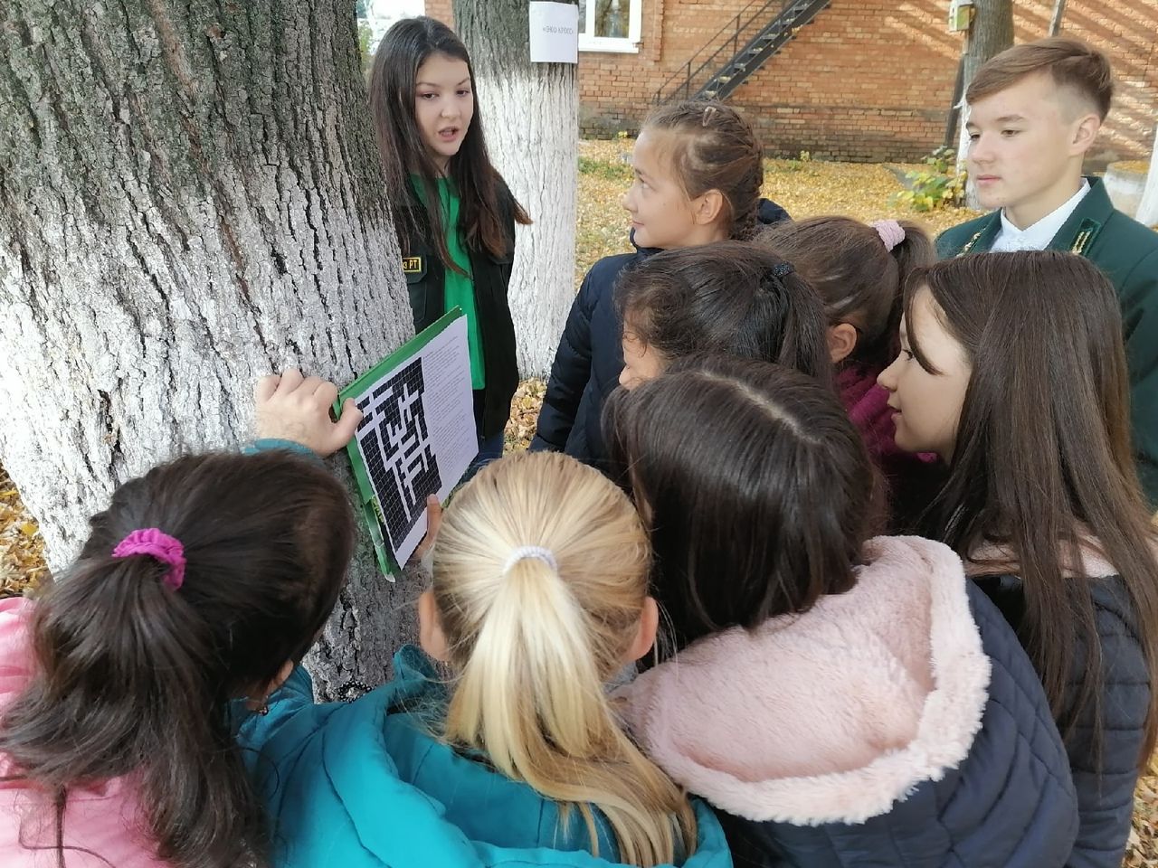 Сегодня участники IV Республиканского онлайн конкурса" ЭКВЕСТ" для учащихся МБОУ" Ютазинская СОШ" провели экологический квест-игру "Знатоки природы"
