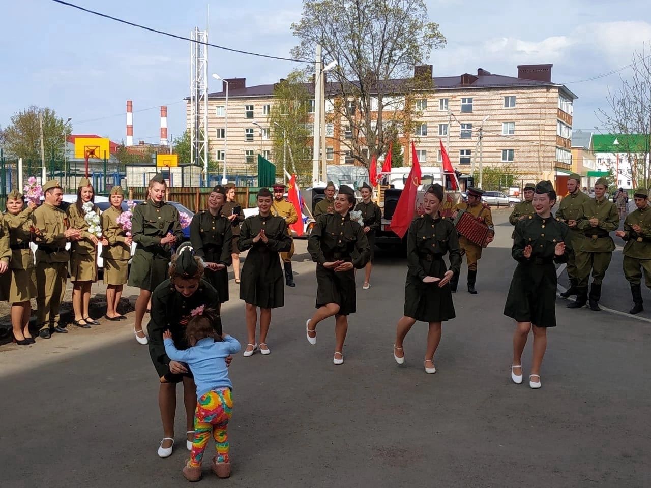 Акция "Поем двором"