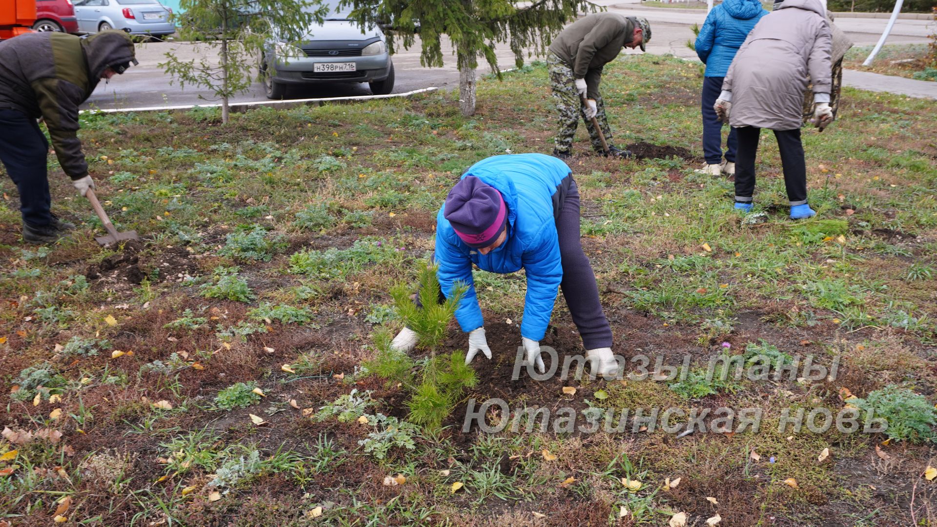 В Уруссинском сквере «Памяти воинам - интернационалистам» посажено сто сосен