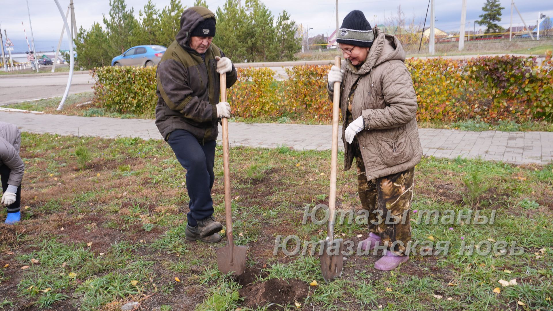 В Уруссинском сквере «Памяти воинам - интернационалистам» посажено сто сосен