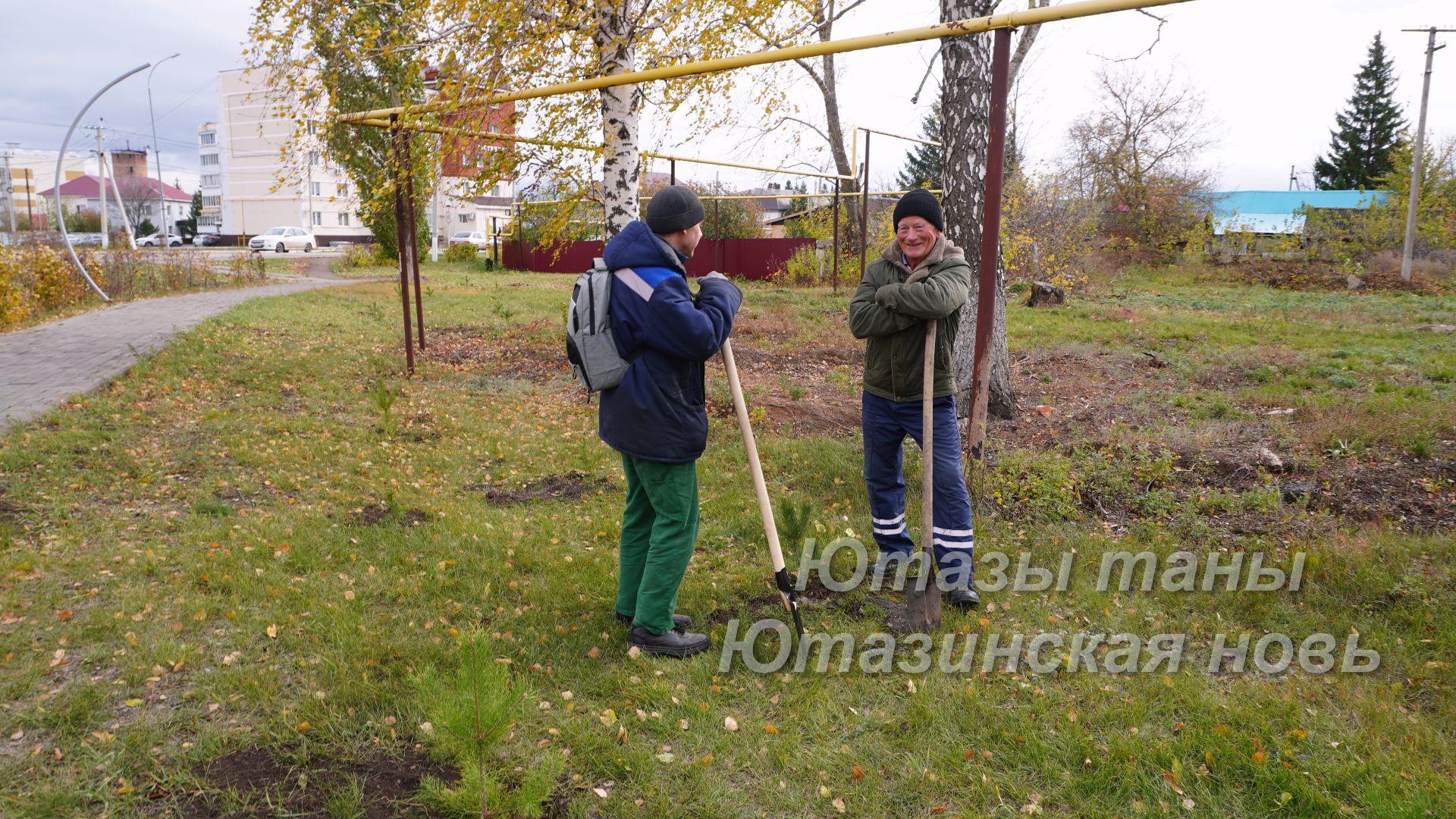 В Уруссинском сквере «Памяти воинам - интернационалистам» посажено сто сосен