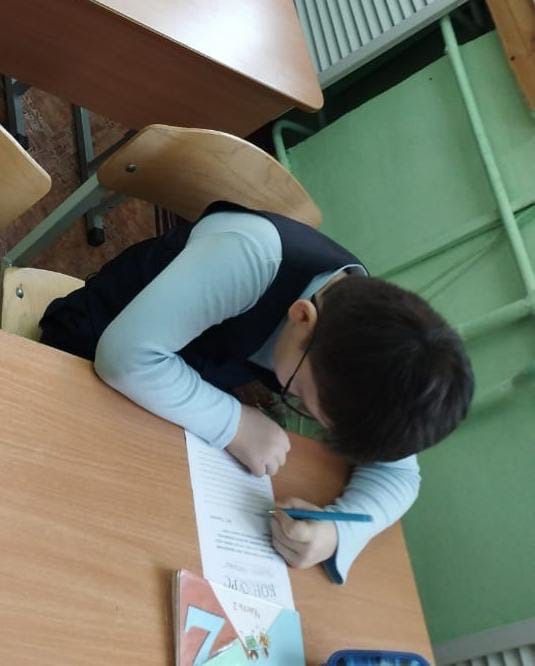 В Уруссинской школе №2 началась неделя начальных классов